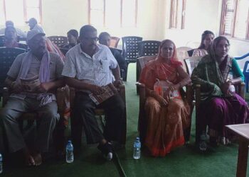 किशोरीलाई विद्यालयमा भर्ना तथा शैक्षिक सामाग्री वितरण