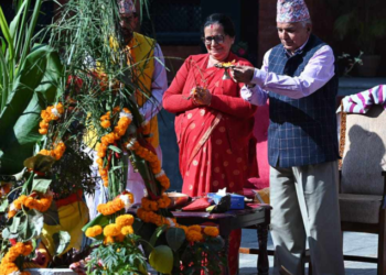 राष्ट्रपति पौडेलद्वारा तुलसीको विशेष पूजा