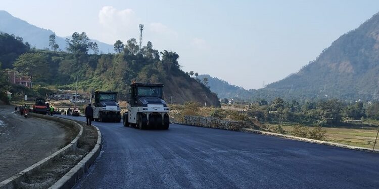 ग्लिन–पोखरा सडक विस्तार : पूर्वी खण्डमा ९ किमी कालोपत्र