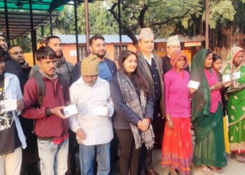 धनुषाको सुकुम्बासी बस्तीका १० जना मुसहरलाई एकसाथ नागरिकता