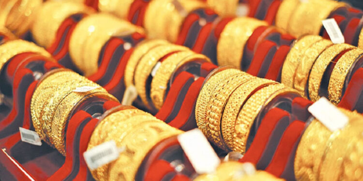 सुनकाे मूल्य ७ सय रुपैयाँले घट्यो 