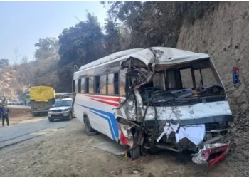 धादिङमा बस र ट्रक ठोक्किँदा २० जनाभन्दा बढी घाइते, तीन गम्भीर