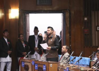 २३ दिन लगाएर काठमाडौँ आएका मिटरब्याज पीडितलाई सरकारले ढोका बन्द नगरोस् : रवि लामिछाने