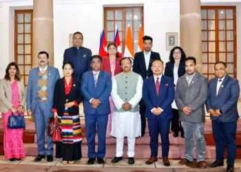 नेपाली सांसदले भारतीय विदेश मन्त्री जयशंकरसँग भेट्दै
