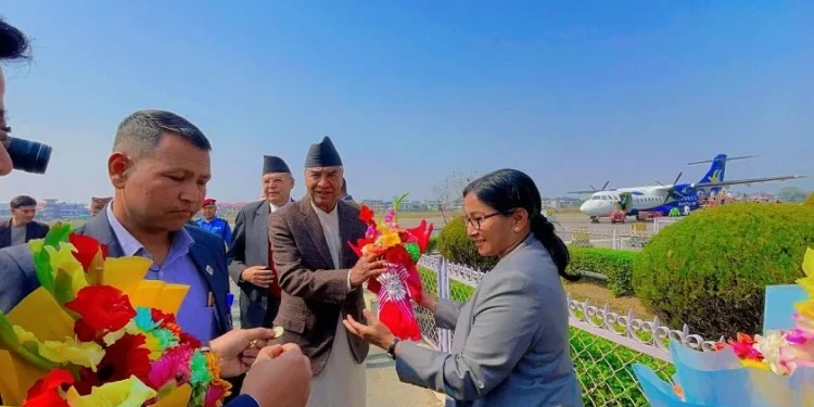 चितवन पुगेर देउवाले भने– गठबन्धन दायाँबायाँ हुँदैन