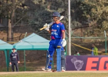 ९ बलमा १० रन बनाउँदै आउट भए कप्तान रोहित पौडेल