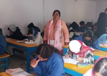 जिल्लाभरिकाे एसइई परीक्षार्थी एउटै कोठामा