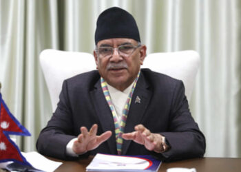 नयाँ समीकरणबारे माओवादी बैठकमा प्रधानमन्त्री दाहालका तीन ब्रिफिङ